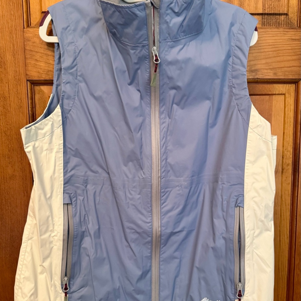 Women's Sailing Vest in Blue and Cream